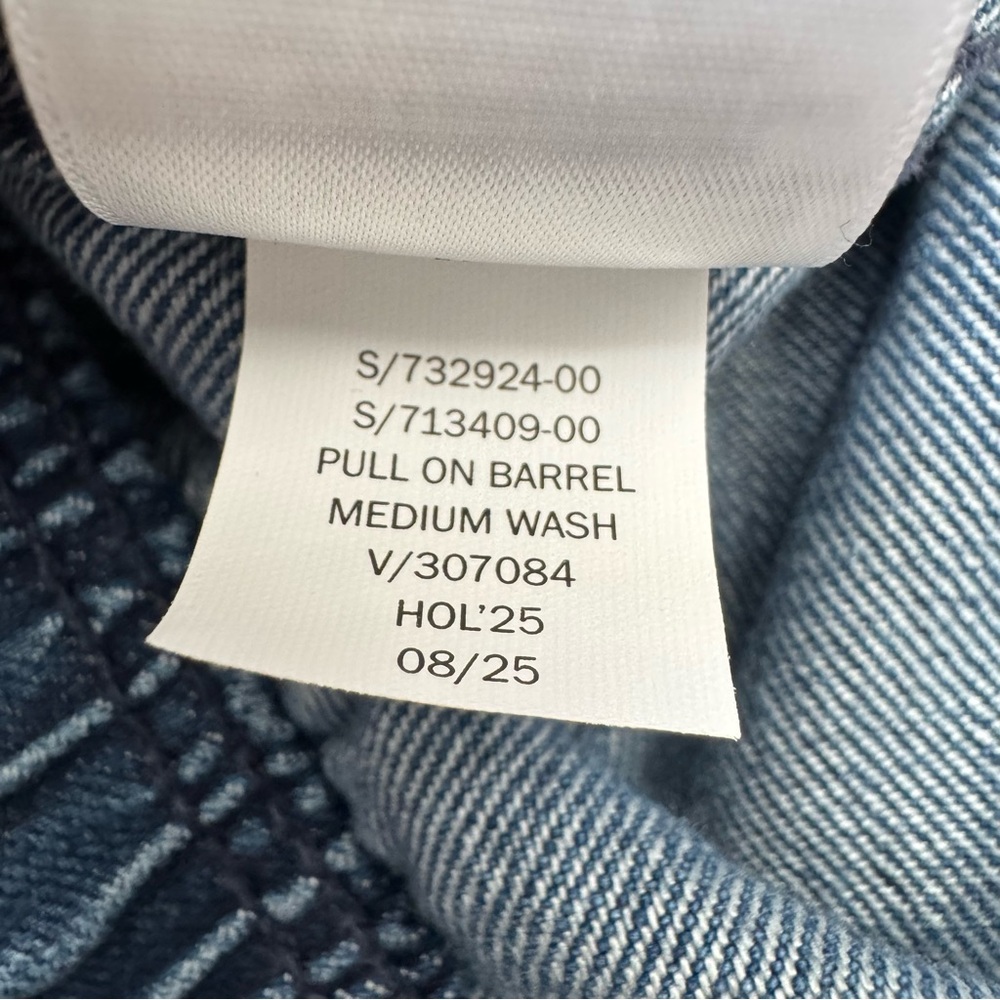 Gap Mid Rise Supersoft Pull On Barrel Leg Jeans Women Small Long NWT - Picture 12 of 13